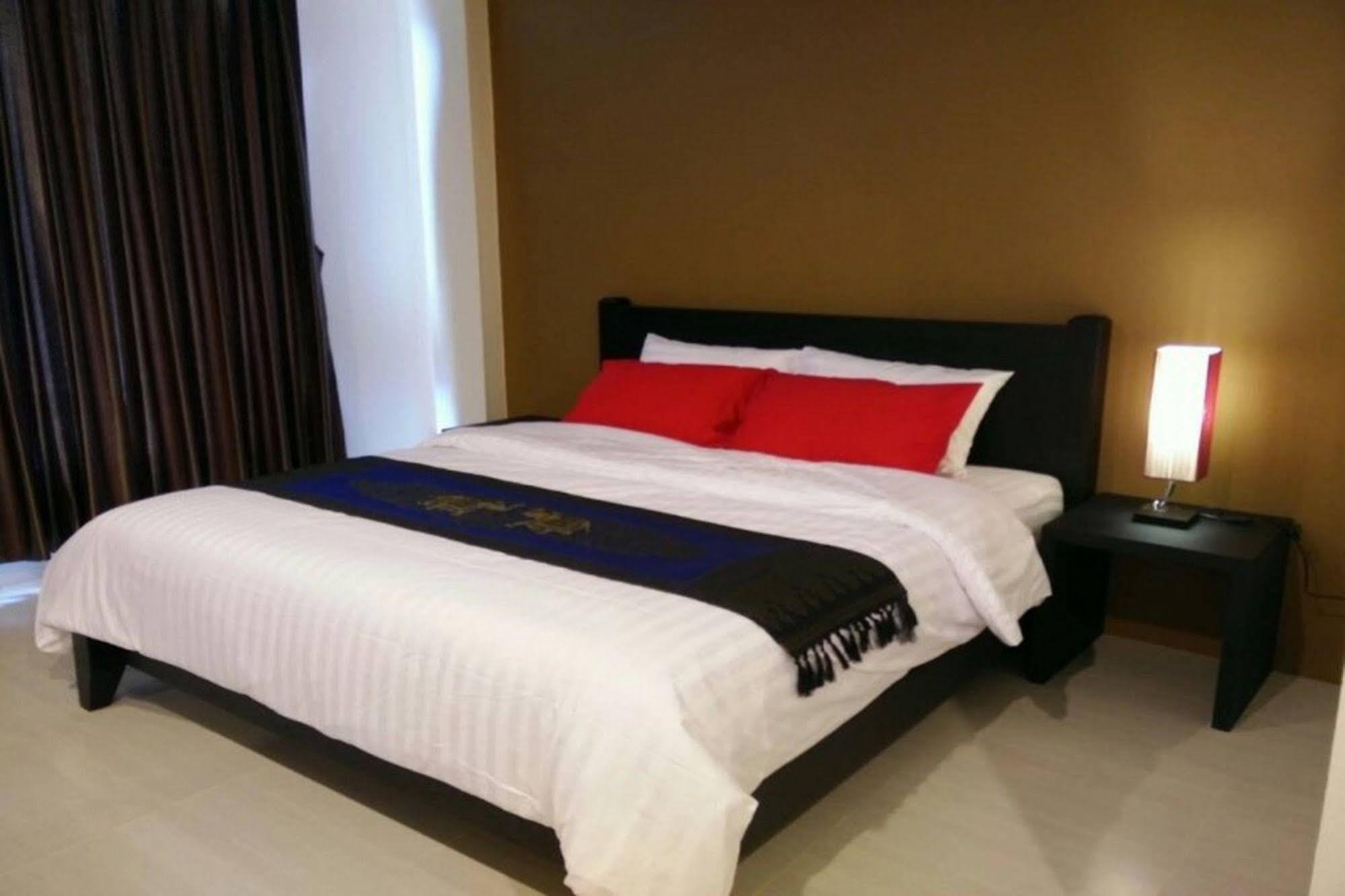 One Fu Hotel Surin Εξωτερικό φωτογραφία